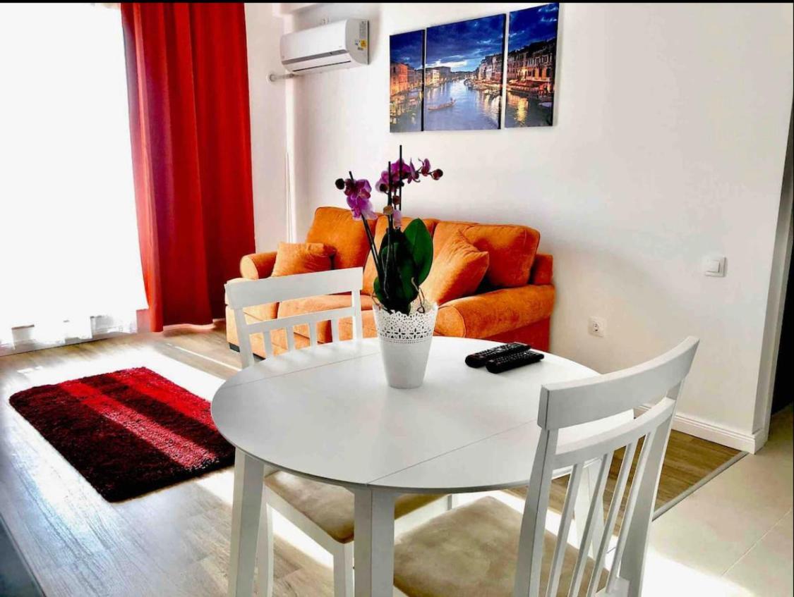 Bucuresti North Cosmopolis Apartament ภายนอก รูปภาพ